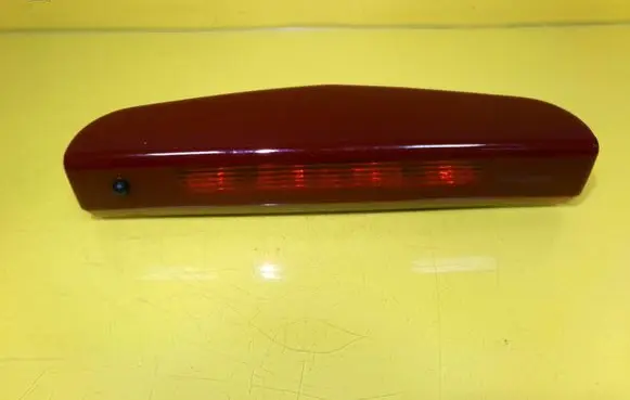 Opel Corsa E Third/center stoplight 316627975 13188045