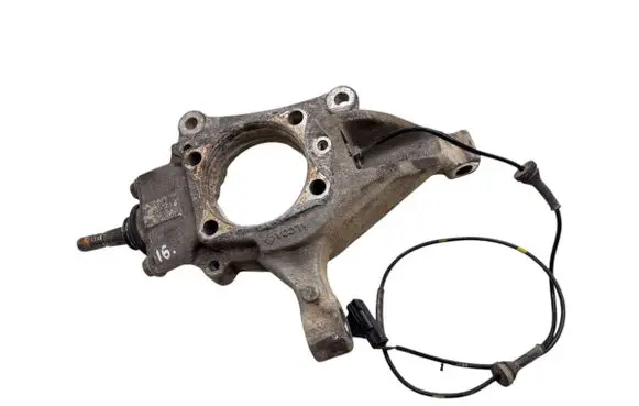 Volvo V70 Front wheel hub 9461943