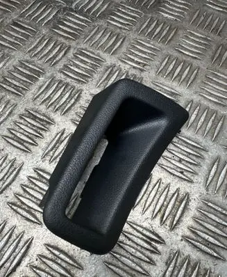 Mercedes-Benz E A207 Seat belt trim A2079240159