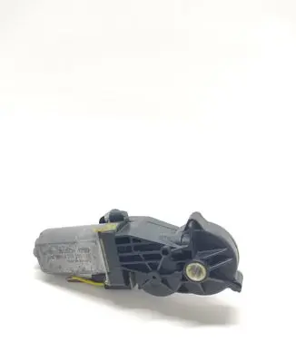 Mercedes-Benz C W203 Seat adjustment motor 823227764