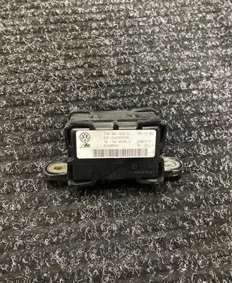 Volkswagen Golf V ESP acceleration yaw rate sensor 7H0907655A DC76M05YLC 10170103663