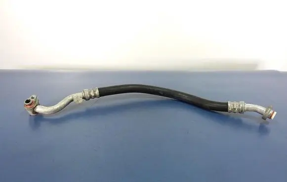 Ford Focus Air conditioning (A/C) pipe/hose 