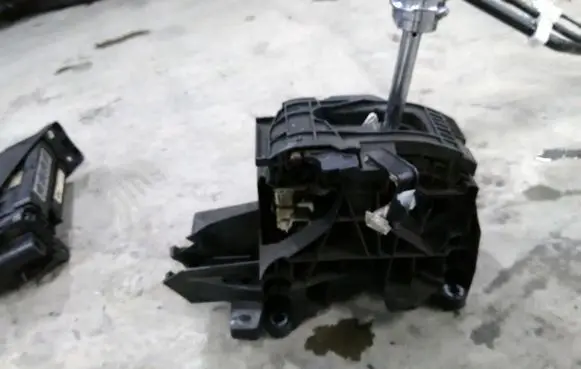 Toyota C-HR I Gear shifter/selector 75G588LHD