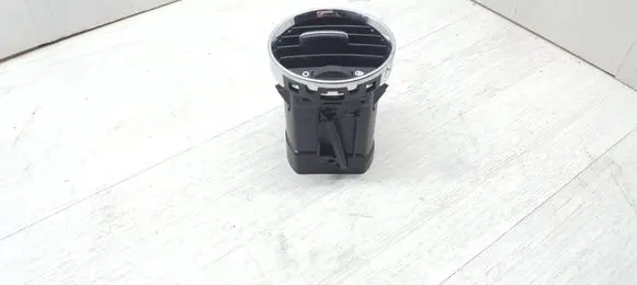 Peugeot 308 Dash center air vent grill 9658515377 305038 Y05190