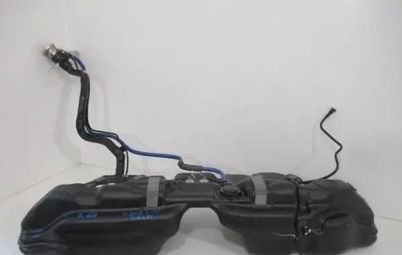 Mercedes-Benz E C207 W207 Fuel tank A2044708201