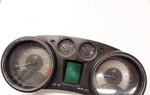 Peugeot RCZ Speedometer (instrument cluster) 554001557300