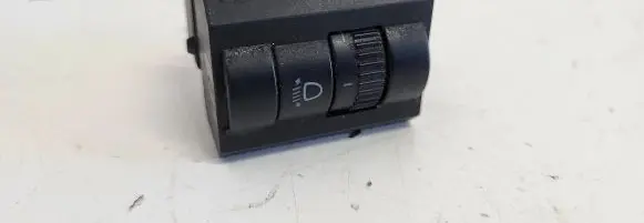 Headlight level height control switch