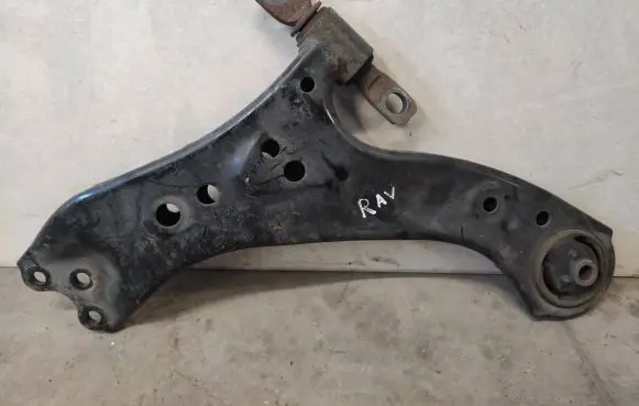 Toyota RAV 4 (XA50) Front control arm