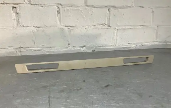 Dashboard glove box trim