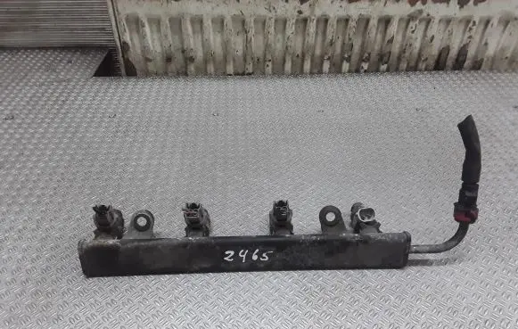 Mitsubishi Colt Fuel injectors set MR988977
