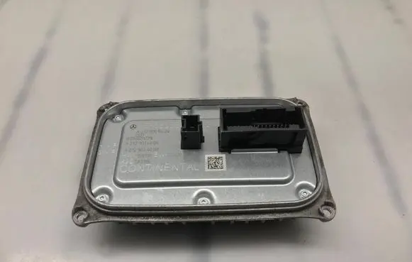 Mercedes-Benz E W212 Headlight ballast module Xenon A2129005424 A2129014406 A2129024008