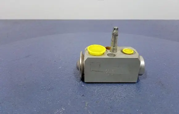 Fiat 500E Coolant level relay Y9960002