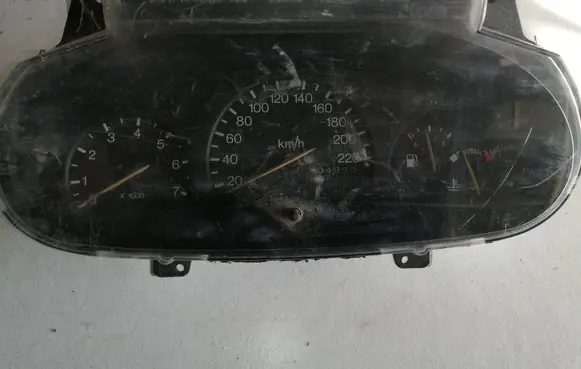 Ford Escort Speedometer (instrument cluster) 96FB10848BA