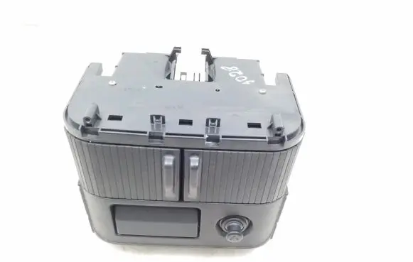 Nissan X-Trail T30 Glove box 68108EQ400