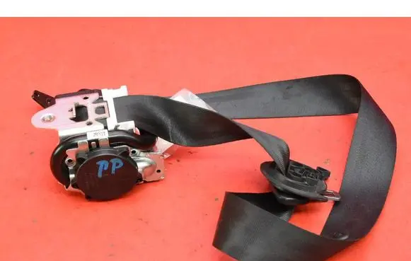 Skoda Fabia Mk3 (NJ) Front seatbelt 626732500F