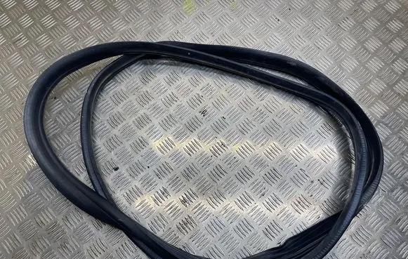 Ford Turneo Courier Front door rubber seal 