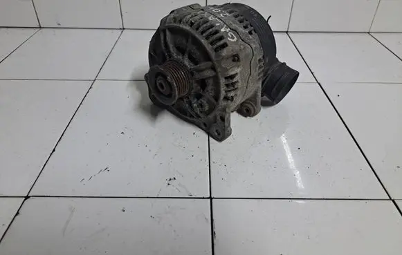 Ford Galaxy Generator/alternator 95VW10300EC 0123510031