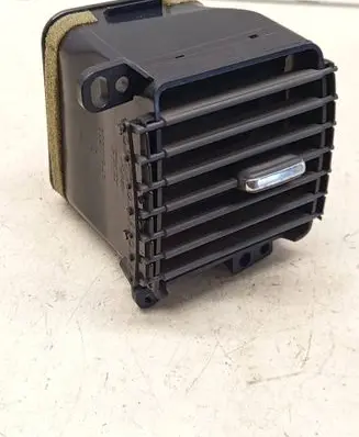 Jeep Grand Cherokee (WK) Dash center air vent grill 602116R