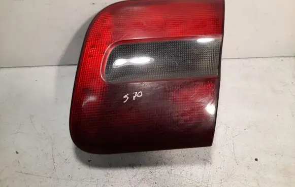 Volvo S70 V70 V70 XC Tailgate rear/tail lights 9151634 9151636