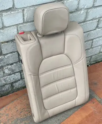 Porsche Macan (95B) Rear seat 