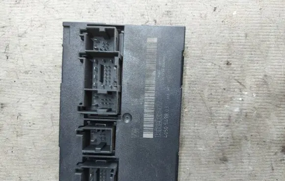 Volkswagen Touran I Comfort/convenience module 1K0959433AK 4050549803