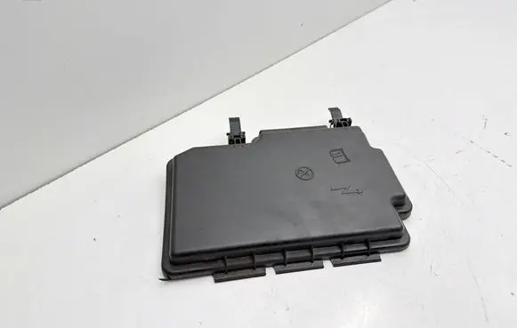 Mercedes-Benz GLE (W166 - C292) Fuse box cover A1665400182 WPT50924
