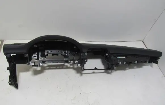 Mercedes-Benz CLS C218 X218 Dashboard A2186802287 30082011