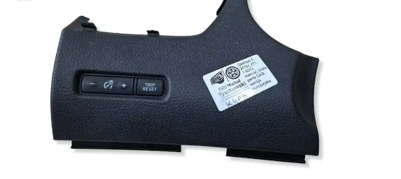 Nissan Qashqai Dashboard side end trim 684104EH1A