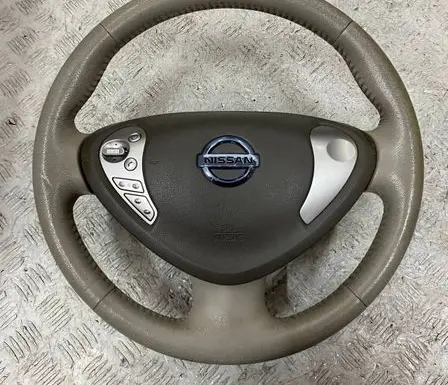 Nissan Leaf I (ZE0) Steering wheel 484303NL0B MRSU6725161
