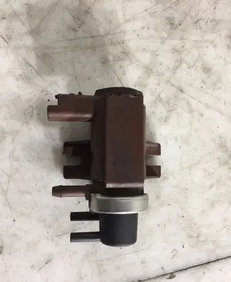 Ford Focus Turbo solenoid valve 9652570180 70096803