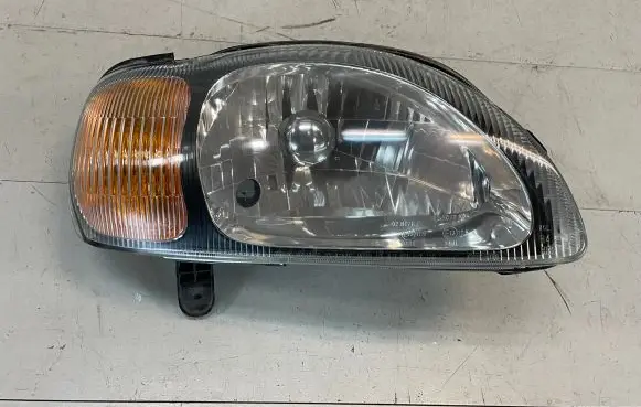 Suzuki Baleno EG Headlight/headlamp HR15P57 3512005G30