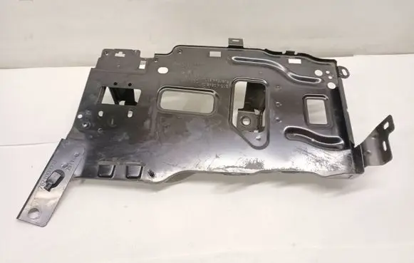 Peugeot 3008 II Battery tray 9815411580