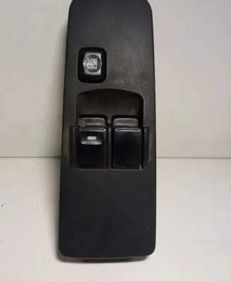 Mitsubishi Colt Electric window control switch C8DD348M 26Z6TH6
