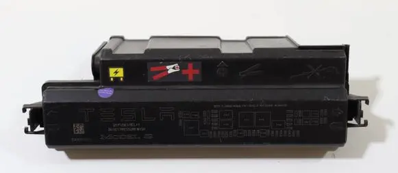 Tesla Model S Fuse module 1034406-00-C 103440600C 1034406