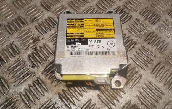 Lexus IS 220D-250-350 Airbag control unit/module 8917053100