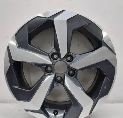 R18 alloy rim