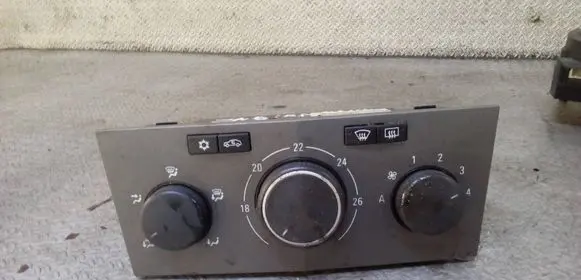 Opel Zafira B Climate control unit 13231049