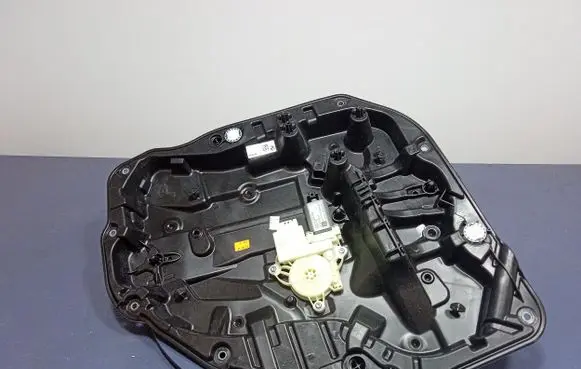 Rear door window regulator with motor