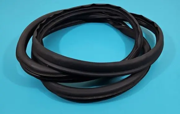 Rubber seal rear door