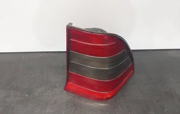 Mercedes-Benz C W202 Rear/tail lights 2028204064