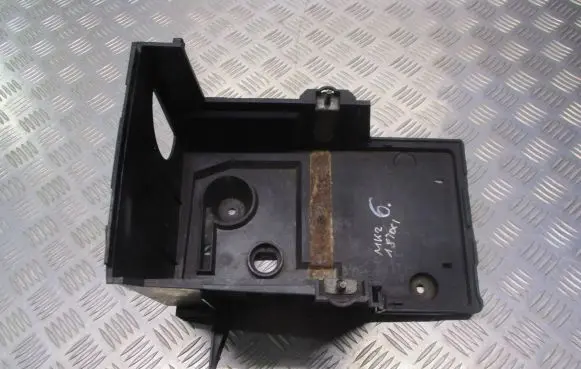 Ford Focus Battery box tray 