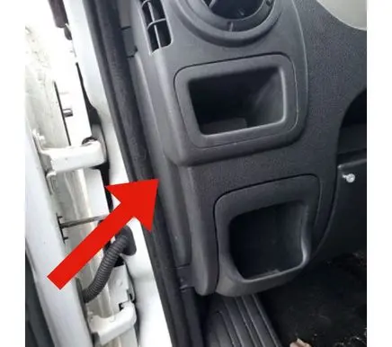 Renault Master III Dashboard side end trim 689210037R