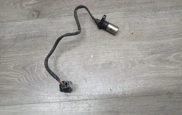 Volvo V70 Crankshaft position sensor 1275599