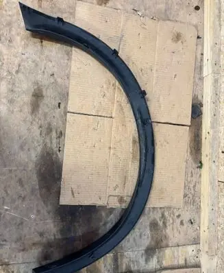 Nissan Juke I F15 Front arch trim 121212