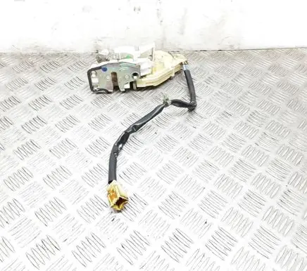 Mitsubishi Pajero Sport I Rear door lock 050309