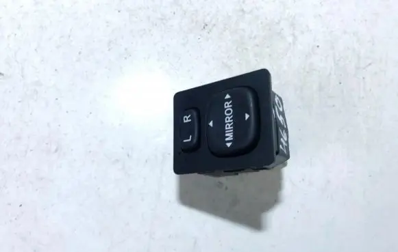 Toyota Auris 150 Wing mirror switch
