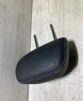 Mercedes-Benz CLS C218 X218 Rear seat headrest 