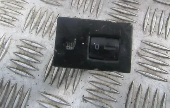 Volkswagen Touareg I Seat heating switch 7l6963564