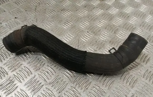 Toyota Avensis T250 Engine coolant pipe/hose 165710R010