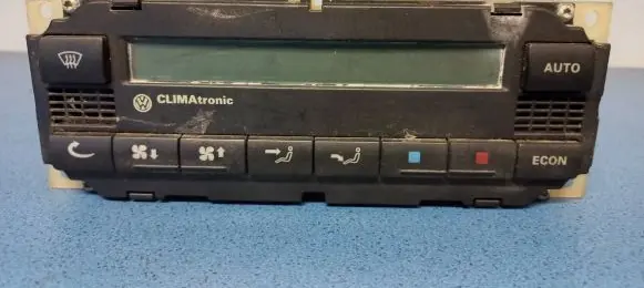 Volkswagen Golf IV Climate control unit 5HB00761700